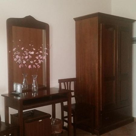 Hotel La Pendola Ozzero Cameră foto